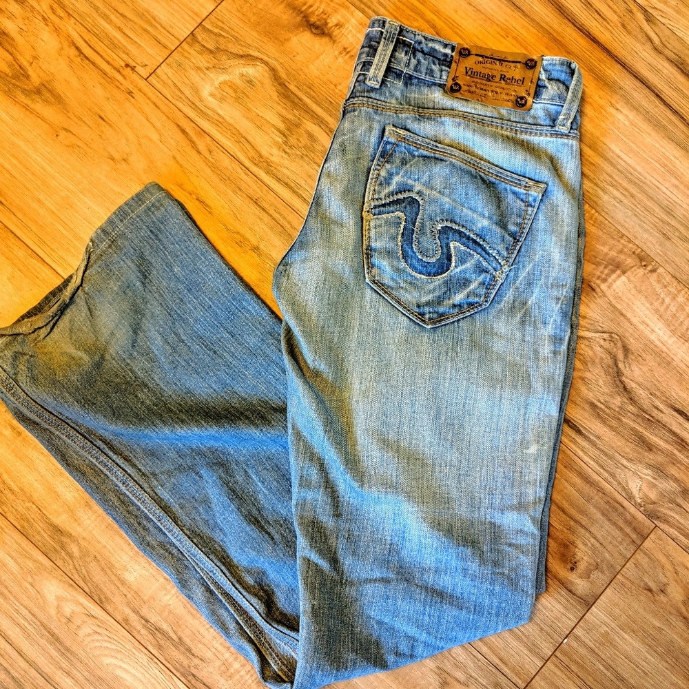 Vintage rebel faded blue jeans. Size 29.